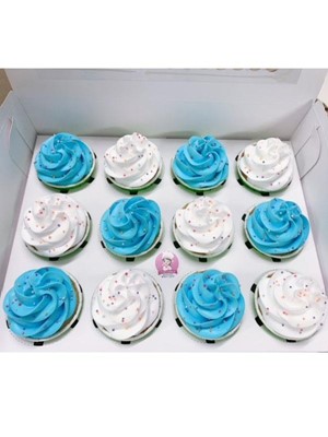 Bánh Cupcake Bông Kem Cho Tiệc Thôi Nôi